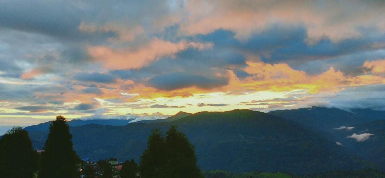 Swabhumi Homestay Kurseong المظهر الخارجي الصورة