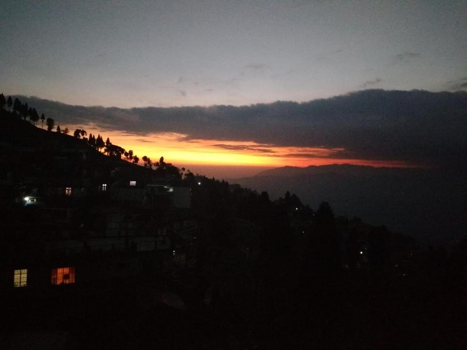 Swabhumi Homestay Kurseong المظهر الخارجي الصورة